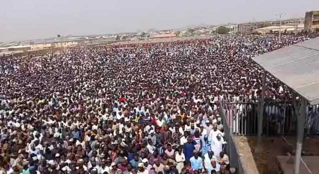 Dubban Jama’a Sun Sallaci Gawar Sheikh Idris Dutsen Tanshi