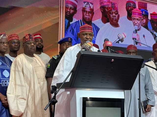 Na Dauki Karramawar Jaridar LEADERSHIP Da Matukar Muhimmanci – Gwamna Abba