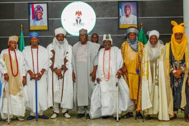 Rashin tsaro: Gwamnan AbdulRahman Ya Gana Da Sarakuna Masu Daraja Ta Daya A Jihar Kwara 