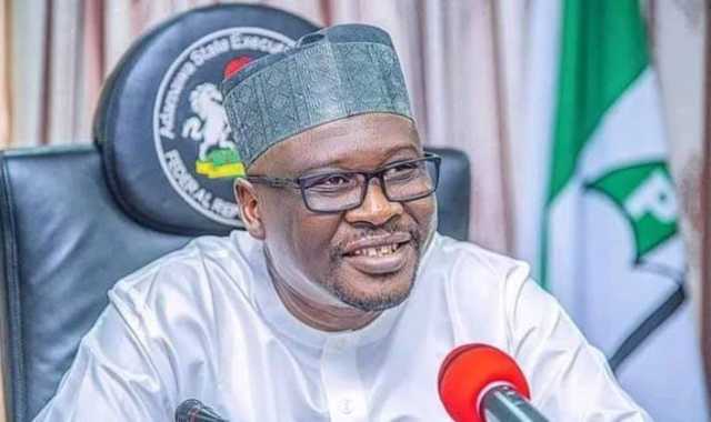 Gwamna Fintiri Ba Zai Bar PDP Ba – Humwashi