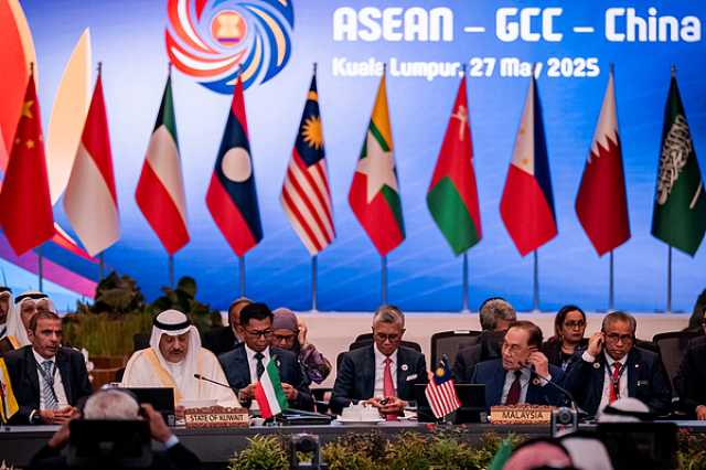 Firaministan Sin Ya Yi Kira Da A Nuna Misali Na Bude Kofa Da Raya Hadin Gwiwa Tsakanin Sin Da ASEAN Da GCC