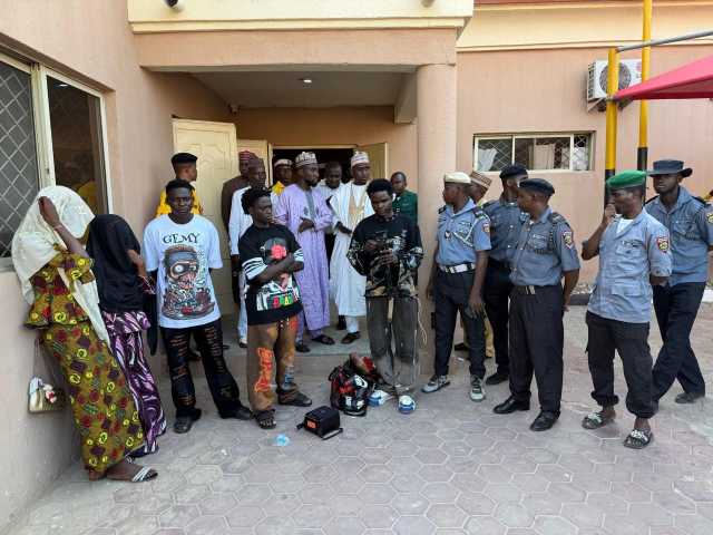 KAROTA Ta Kama Matasa 5 Kan Ɗaukar Bidiyo A Kan Hanya A Kano