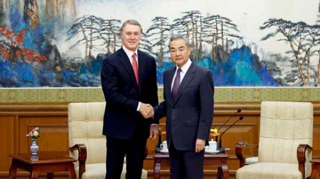 Wang Yi Ya Gana Da Sabon Jakadan Amurka A Sin