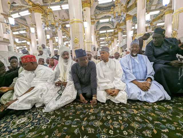 Tawagar Gwamnatin Tarayya Da Ɗangote Sun Halarci Jana’izar Aminu Ɗantata A Saudiyya