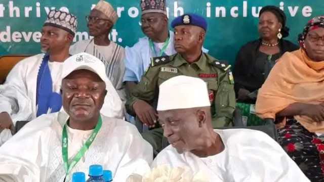 Bafarawa Ya Kaddamar Da Kungiyar Hada Kan Arewa Da Samar Da Zaman lafiya A Kaduna 