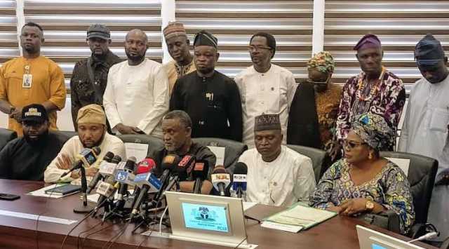 Malaman Firamare Sun Janye Yajin Aiki A Abuja, An Umarci Su Koma Bakin Aiki