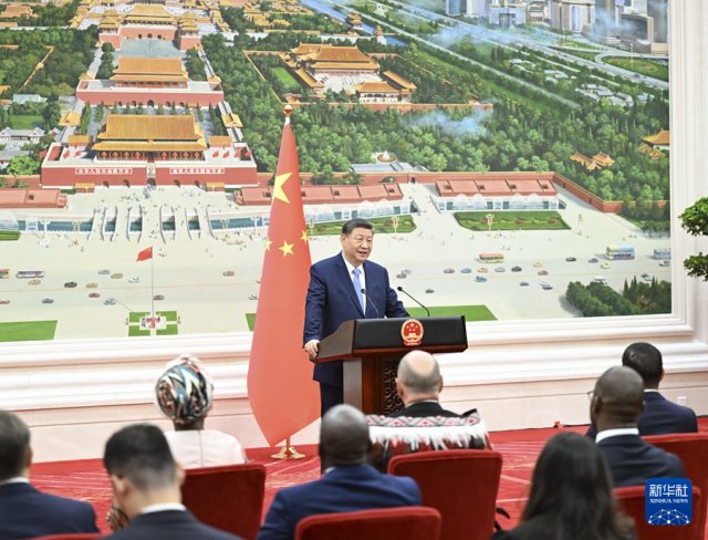 Xi Jinping Ya Karbi Takardun Nadi Daga Sabbin Jakadun Kasashen Waje