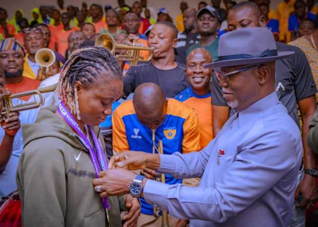 Gwamna Aiyedatiwa Ya Bai wa Ƴar Super Falcons Tosin Demehin ₦30m Da Gida