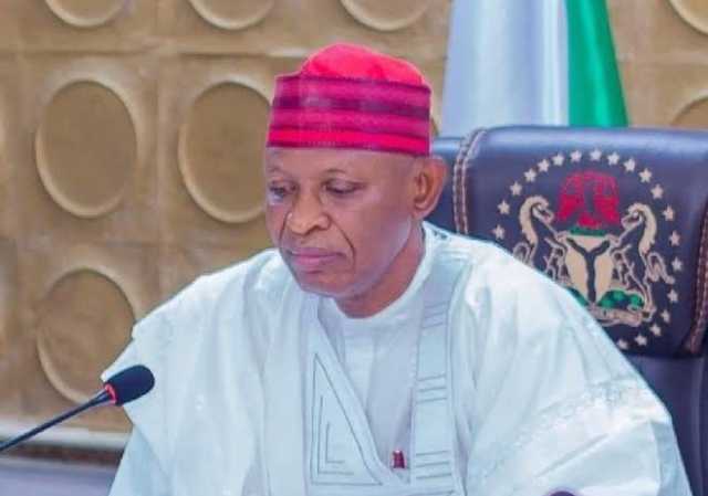 Gwamnan Kano Ya Sallami Mataimaka Biyu Kan Zargin Karkatar Da Kayan Tallafi