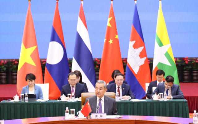 Wang Yi: Ya Kamata A Mutunta Tarihi Domin Magance Sake Yin Kuskure