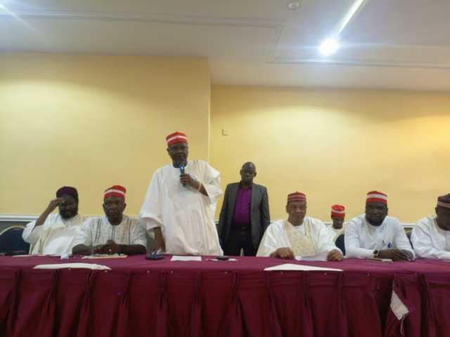 Kwankwaso Ya Gana Da Shugabannin NNPP A Kuros Ribas Don Tunkarar Zaɓen 2027