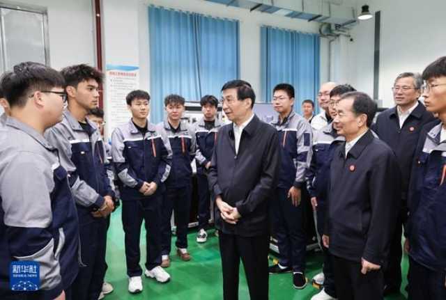 Tawagar Gwamnatin Tsakiya Na Ci Gaba Da Ziyartar Jami’ai Da Mazauna Yankuna Da Dama Na Jihar Xinjiang