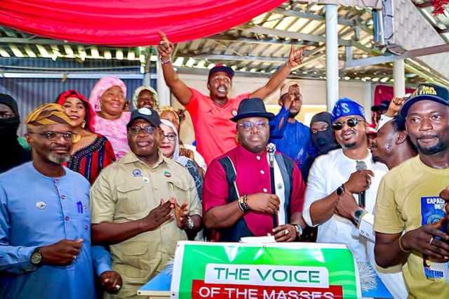 Da Haɗin Kai Da Jajircewa Ake Iya Tabbatar Da Dimokuraɗiyya – Shugaban AYCF