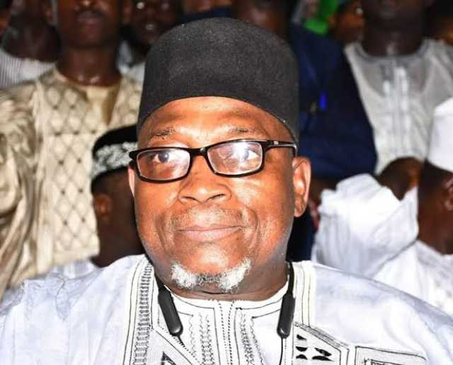 An Zaɓi Birgediya Janar Yake A Matsayin Sarkin Sayawa Na Farko Duk Da Zanga-zanga 