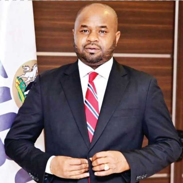 Gwarzon Ma’aikacin Gwamnati Na Shekarar 2025, Dakta Zacch Adedeji