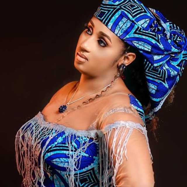 Neman Kudi Ne Ya Kawo Ni Masana’antar Kannywood Ba Fadakarwa Ba – Khadija Muhammad 