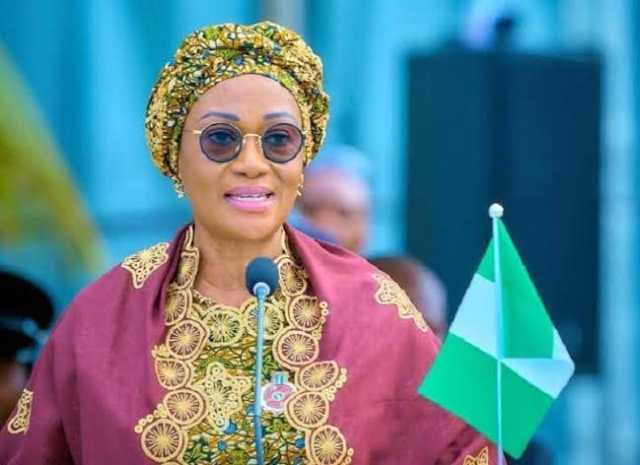 Uwargidan Shugaban Ƙasa, Remi Tinubu, Ta Nuna Damuwa Kan Ƙarancin Malamai A Duniya