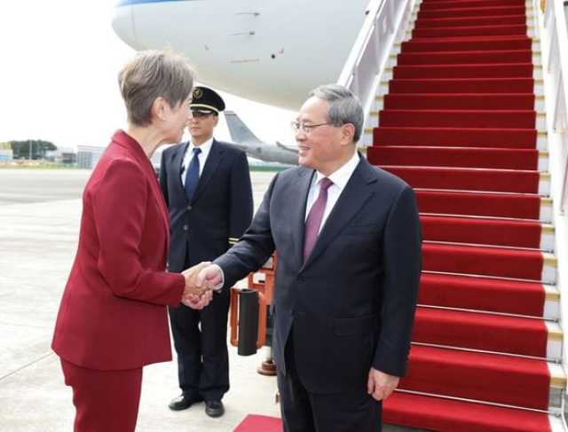 Firaministan Sin Ya Isa Singapore Don Ziyarar Aiki