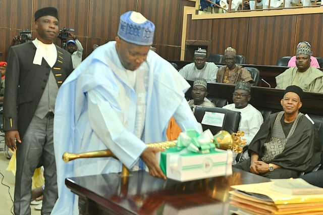 Gwamnan Gombe Ya Gabatar Da Naira Biliyan 535.69 A Matsayin Kasafin 2026