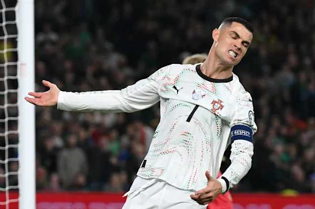 Ronaldo Na Fuskantar Dakatarwar Wasanni Biyu Bayan Samun Jan Kati
