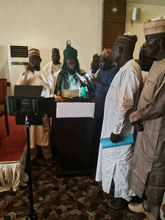 Kwamitin Neman Sabuwar Karamar Hukumar Kanya Babba Ya Gabatar Da Takardar Bukatarsa Ga Majalisar Dattawa