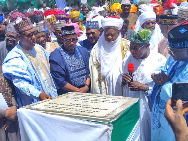 Obasanjo Ya Kaddamar da Cibiyar Taro Ta Duniya Ta Ahmadu Bello  A Bauchi.