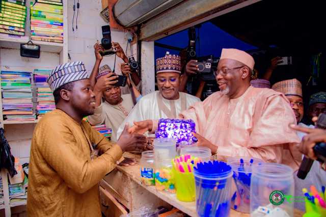 Gwamnati Ta Sa Wutar Lantarki Ta Amfani Da Hasken Rana A Kasuwar Dutsen Jigawa
