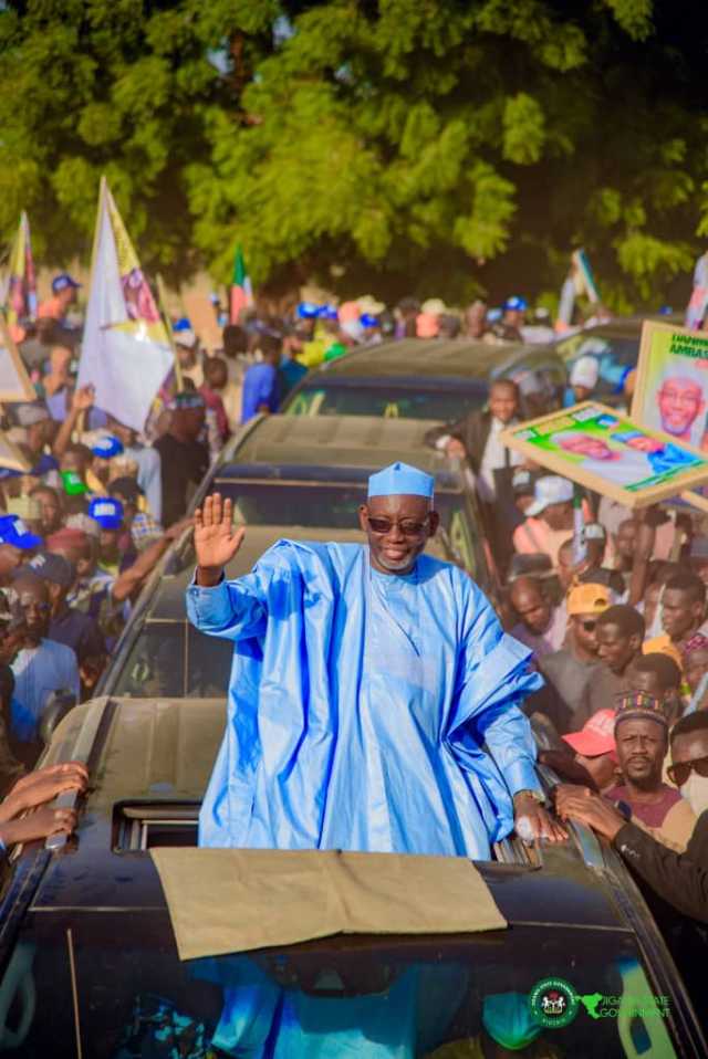 APC Ta Yi Gangamin Karfafa Hadin Kan Mambobinta Bayan Kaddamar Da Aikin Titin Malam Madori